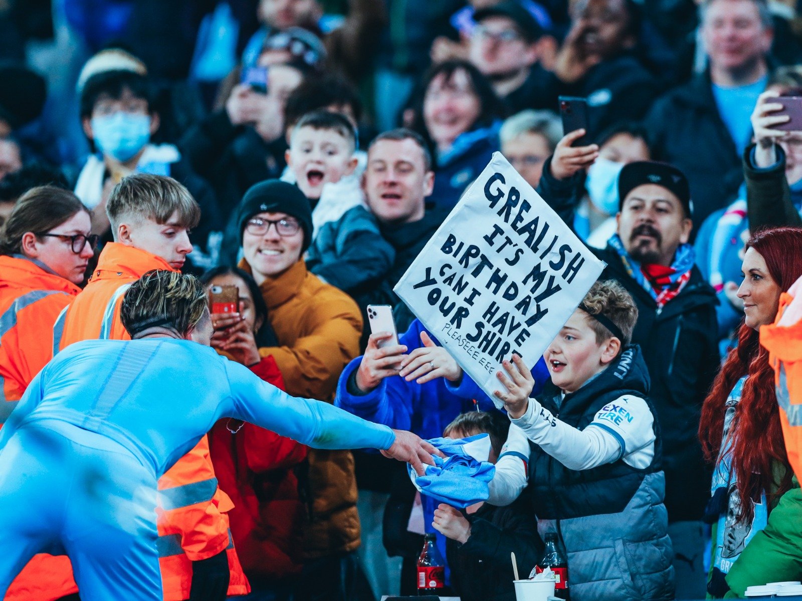 里贝里指出 里贝里指出